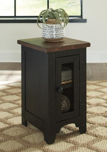 Valebeck End Table Set - Furniture World