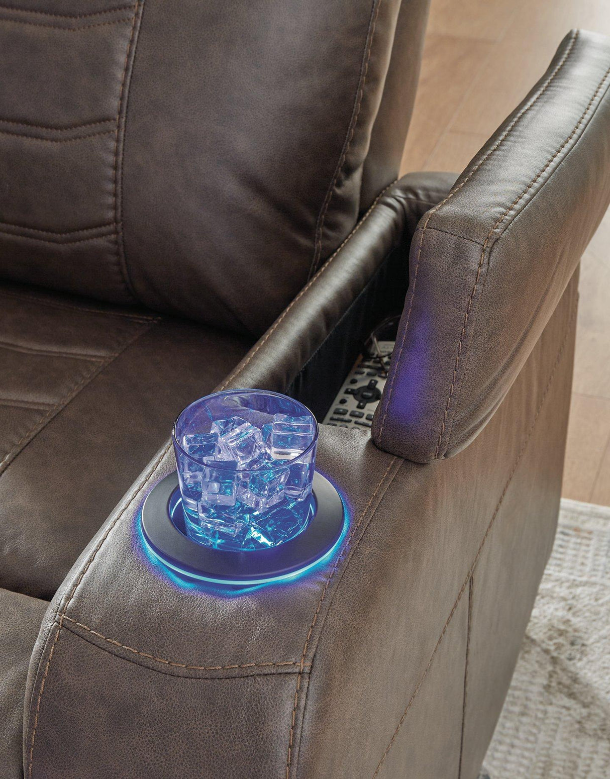 Schooner Rocks Power Recliner - Furniture World