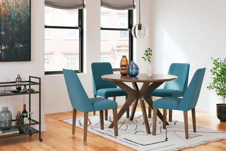 Lyncott Dining Room Set - Furniture World