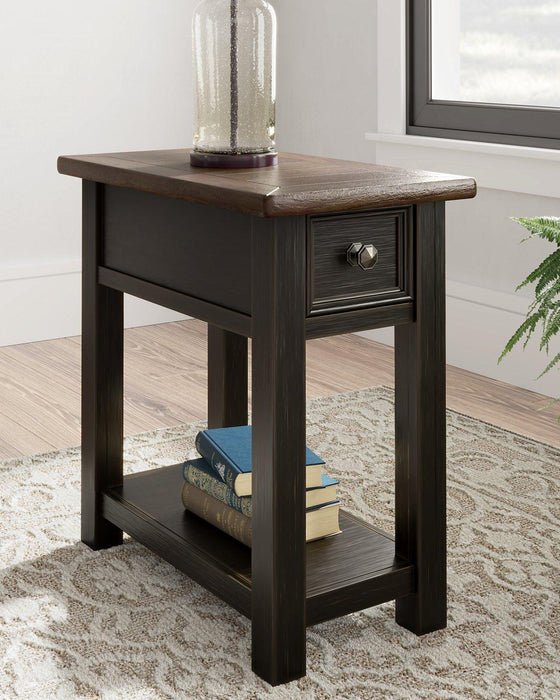 Tyler Creek End Table Set - Furniture World