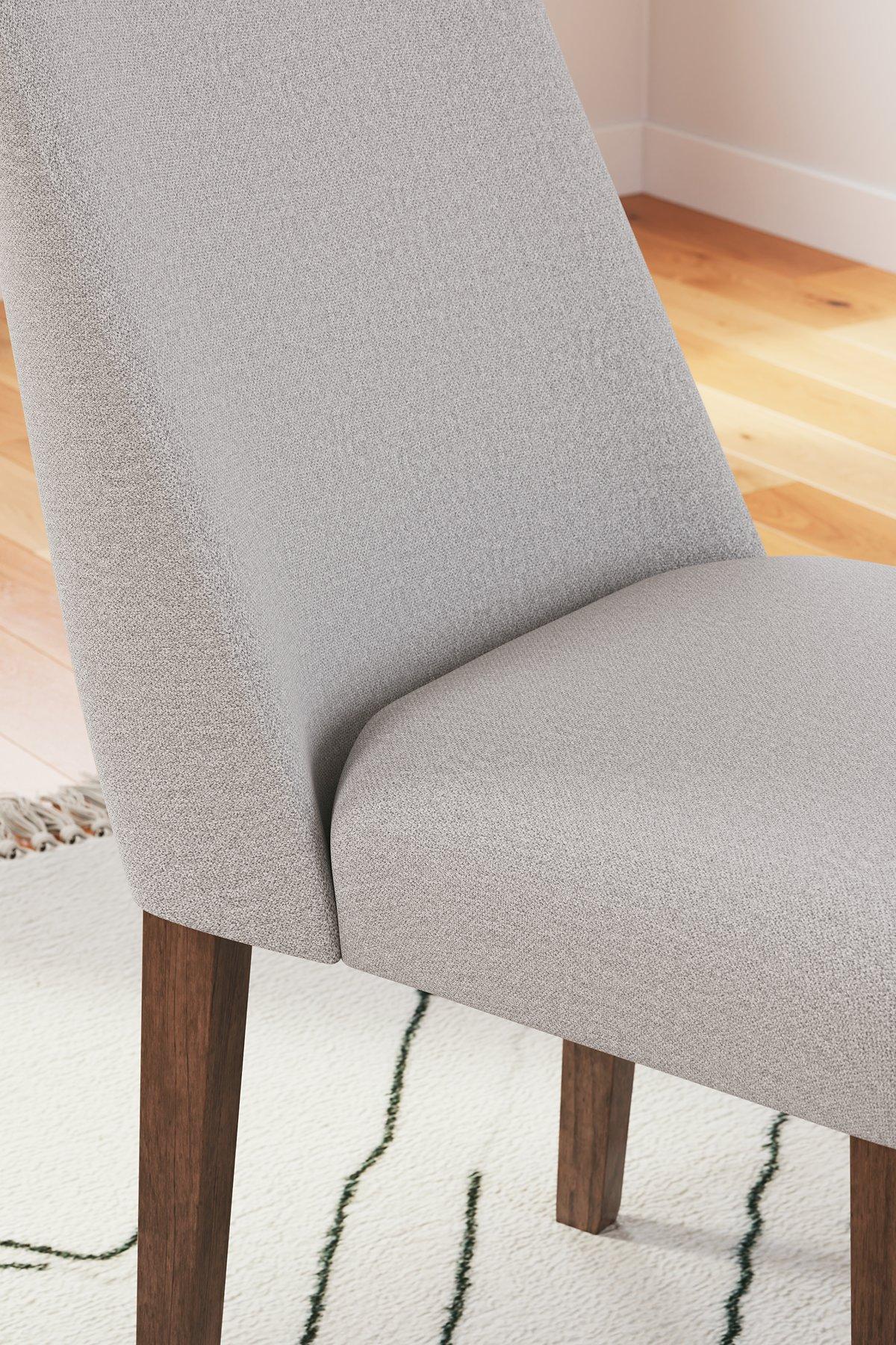 Lyncott Dining Room Set - Furniture World
