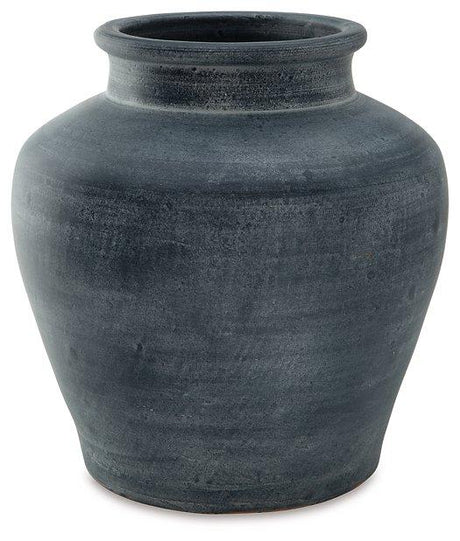 Meadie Vase - Furniture World