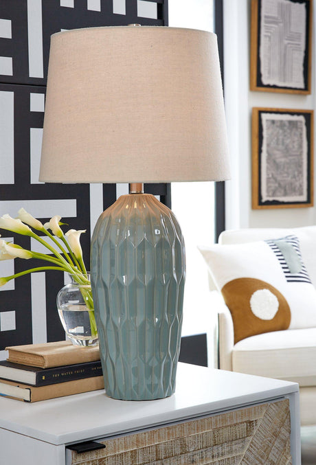 Hadbury Table Lamp (Set of 2) - Furniture World