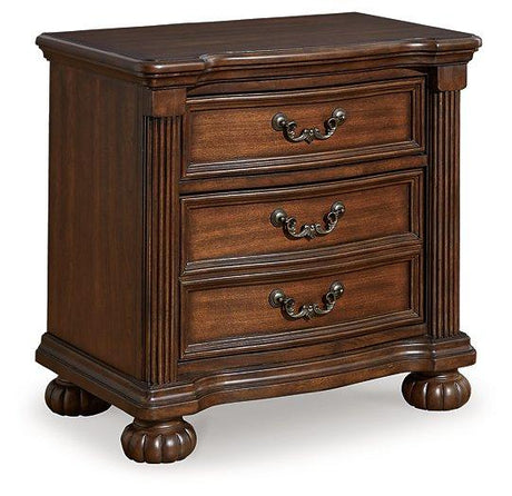 Lavinton Bedroom Set - Furniture World