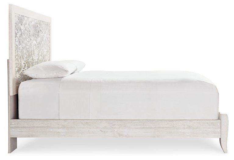 Paxberry Bedroom Set - Furniture World