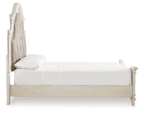 Realyn Upholstered Bed - Furniture World