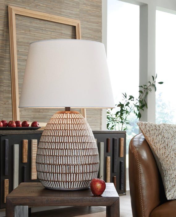 Darrich Table Lamp - Furniture World