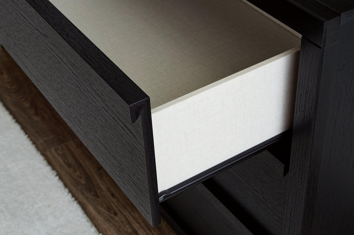 Danziar Bedroom Set - Furniture World