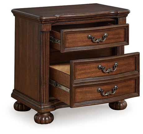 Lavinton Bedroom Set - Furniture World