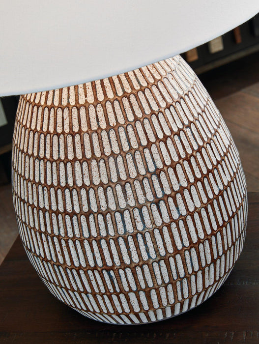 Darrich Table Lamp - Furniture World