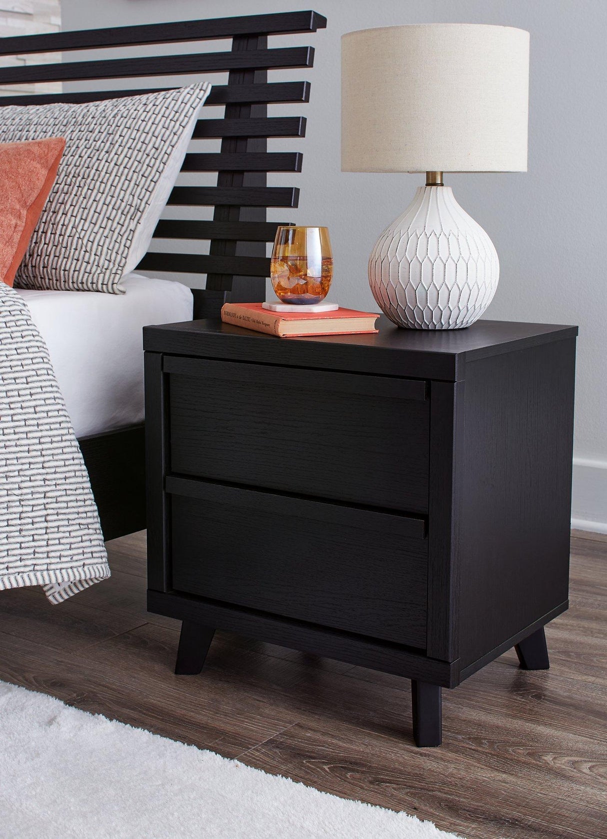 Danziar Nightstand - Furniture World