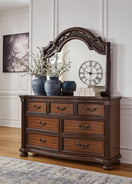 Lavinton Bedroom Set - Furniture World