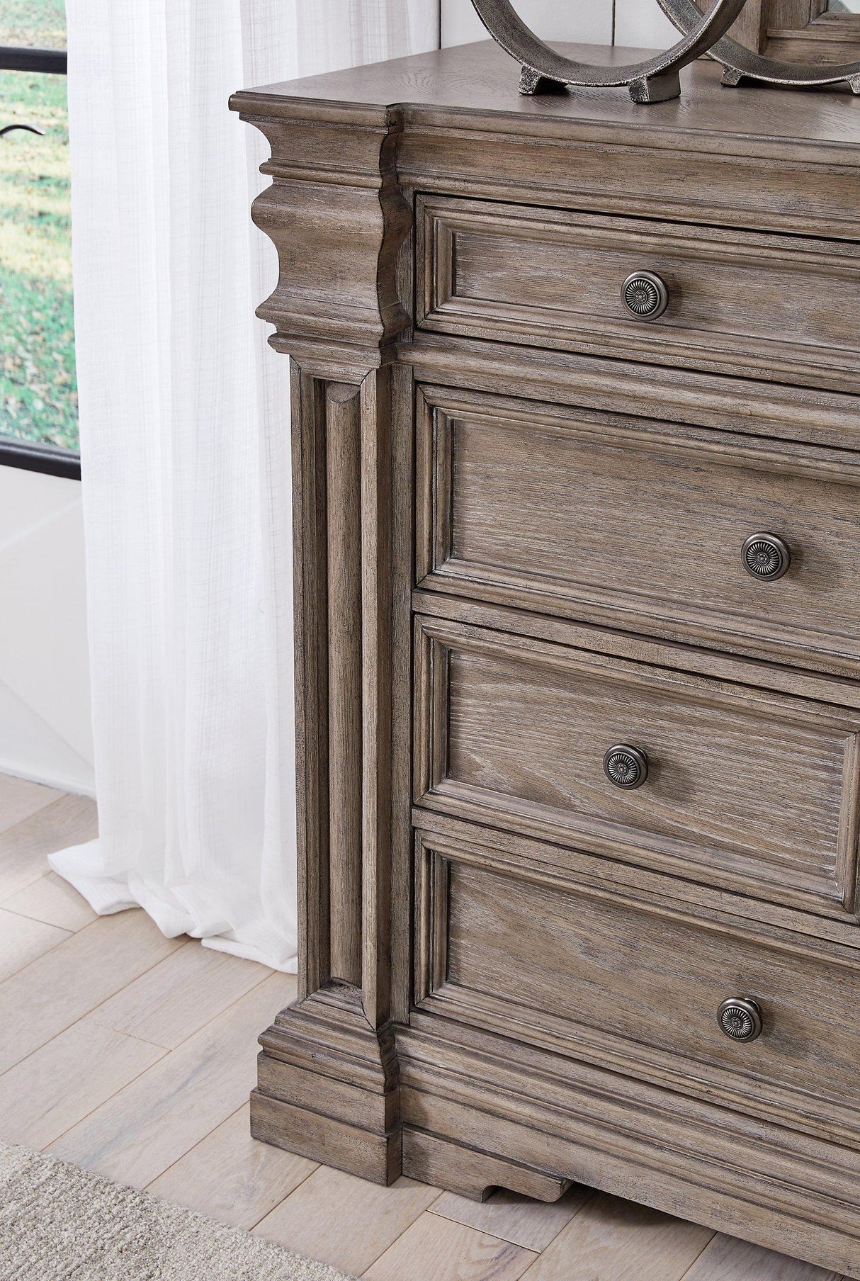 Blairhurst Dresser - Furniture World