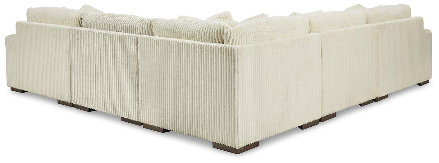 Lindyn Sectional - Furniture World
