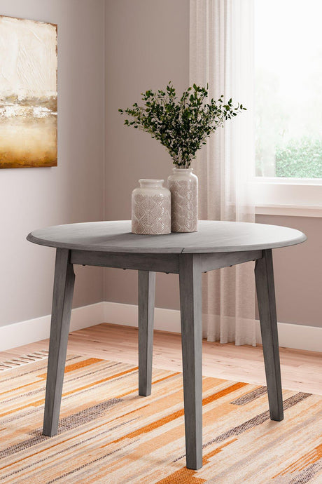Shullden Dining Room Set - Furniture World