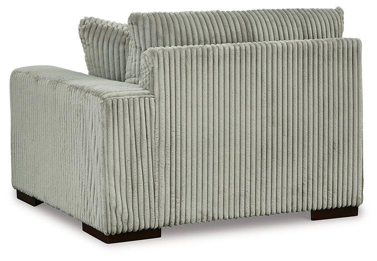 Lindyn Sectional - Furniture World