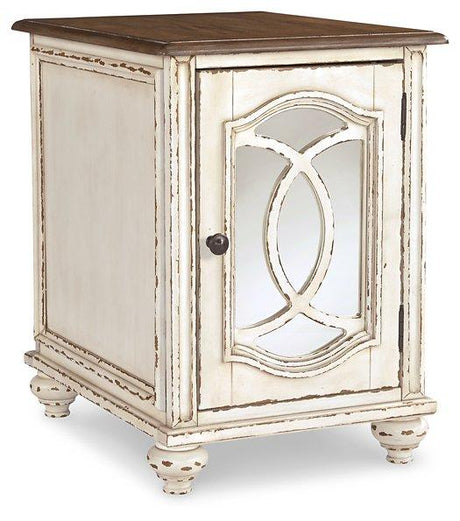 Realyn Table Set - Furniture World