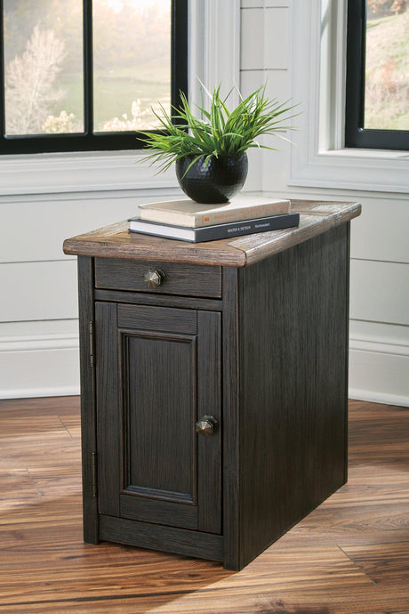 Tyler Creek Table Set - Furniture World