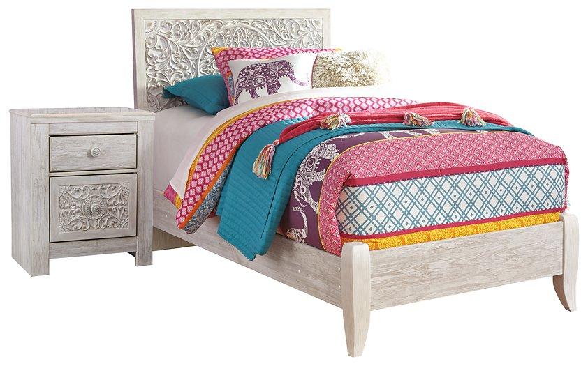 Paxberry Bedroom Set - Furniture World