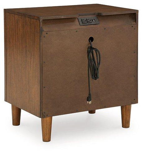 Lyncott Bedroom Set - Furniture World