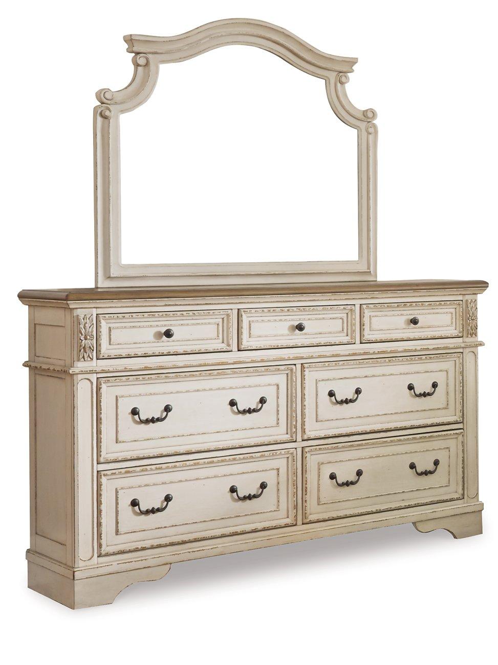 Realyn Bedroom Set - Furniture World