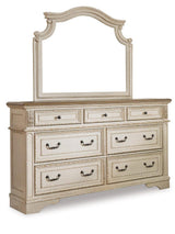 Realyn Bedroom Set - Furniture World