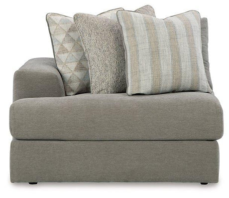 Avaliyah Sectional with Chaise - Furniture World