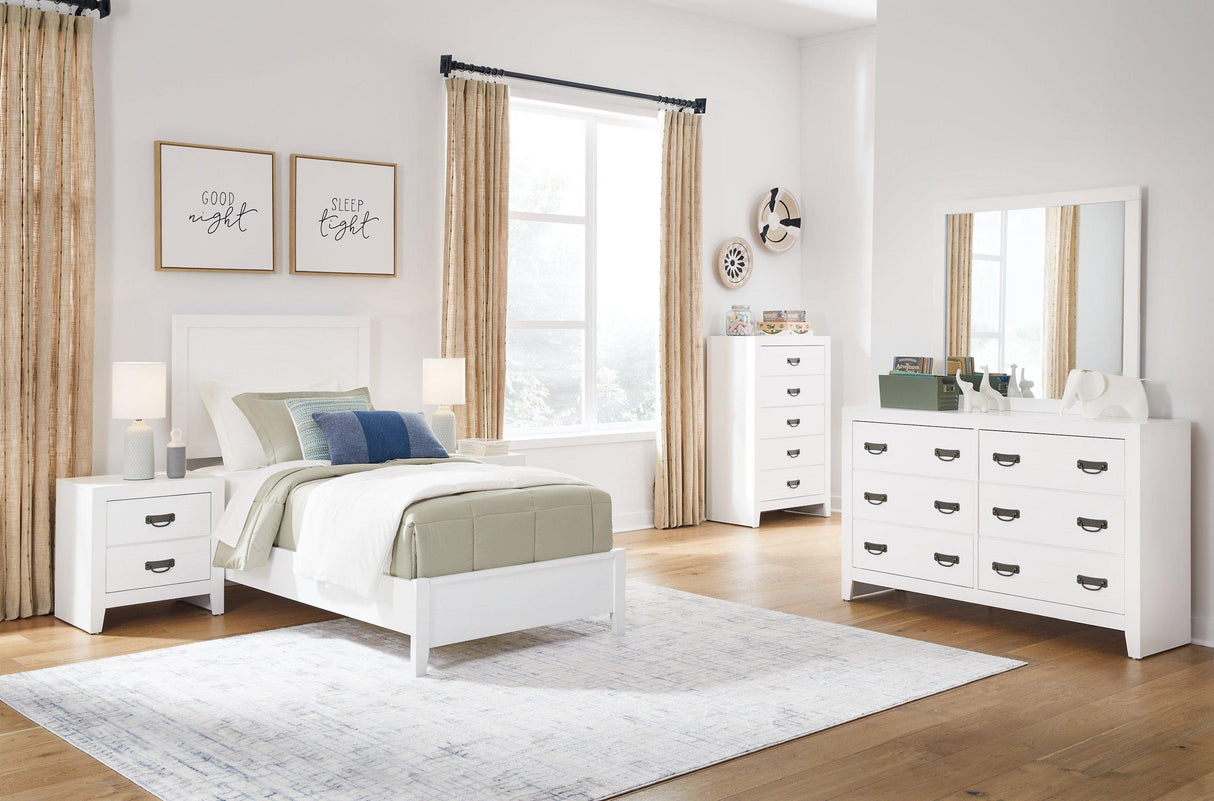Binterglen Dresser and Mirror - Furniture World