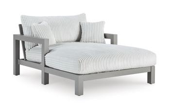 Hurley Park Outdoor Chaise Lounge with Cushion - Furniture World