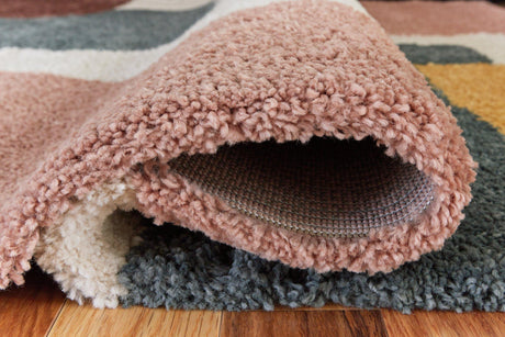 Flynnwick 8' x 10' Rug - Furniture World