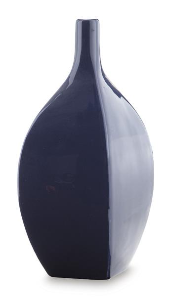 Abtinson Vase - Furniture World