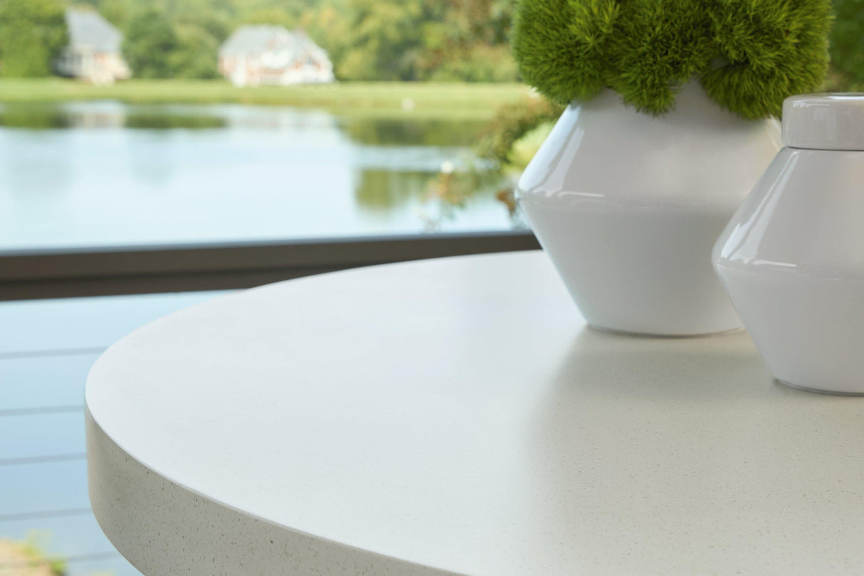 Seton Creek Outdoor Dining Package - Furniture World