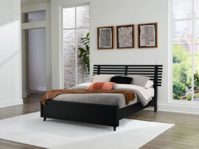 Danziar Queen Slat Bed - Furniture World