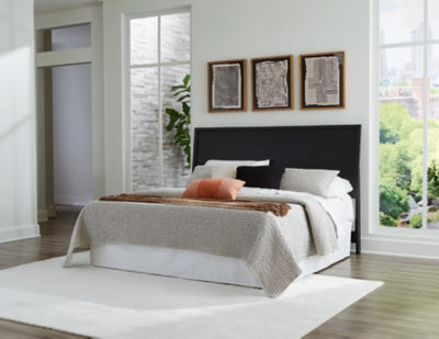 Danziar Bed - Furniture World