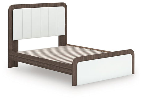 Kendanport Upholstered Bed - Furniture World