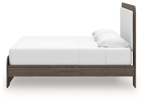 Kendanport Upholstered Bed - Furniture World