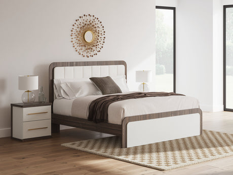 Kendanport Upholstered Bed - Furniture World