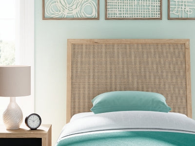 Cielden Bed - Furniture World