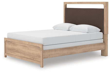 Kinlanni Upholstered Bed - Furniture World