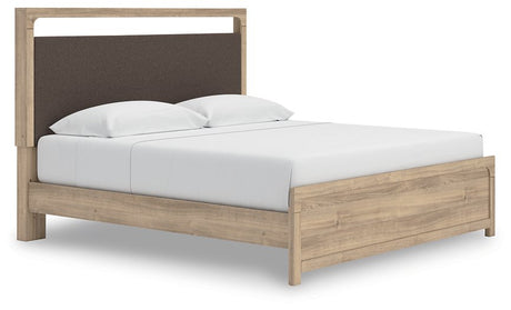 Kinlanni Upholstered Bed - Furniture World