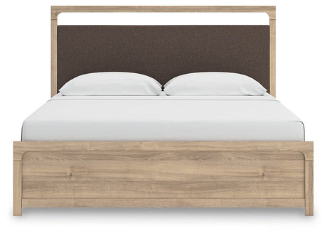 Kinlanni Upholstered Bed - Furniture World