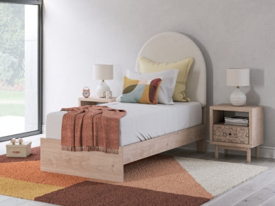 Arloster Upholstered Bed - Furniture World