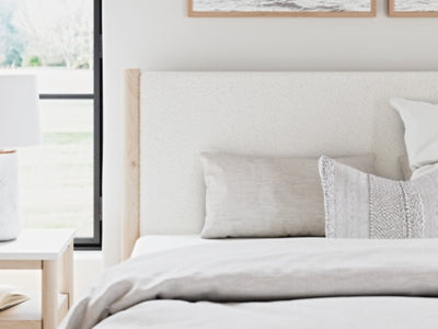 Cadmori Upholstered Bed - Furniture World