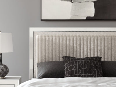 Zuraleus Bed - Furniture World