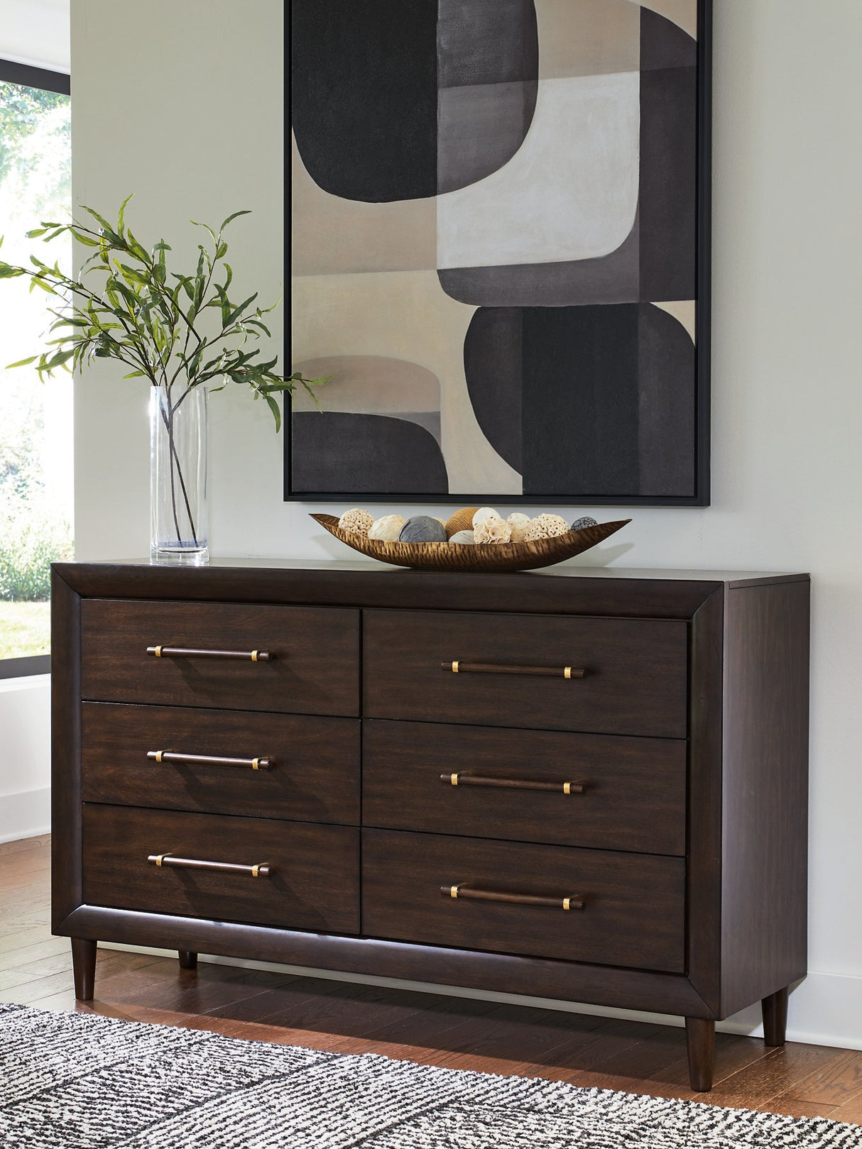 Dantenton Dresser - Furniture World