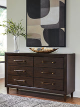Dantenton Dresser - Furniture World