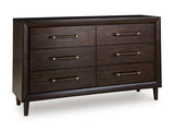 Dantenton Dresser - Furniture World