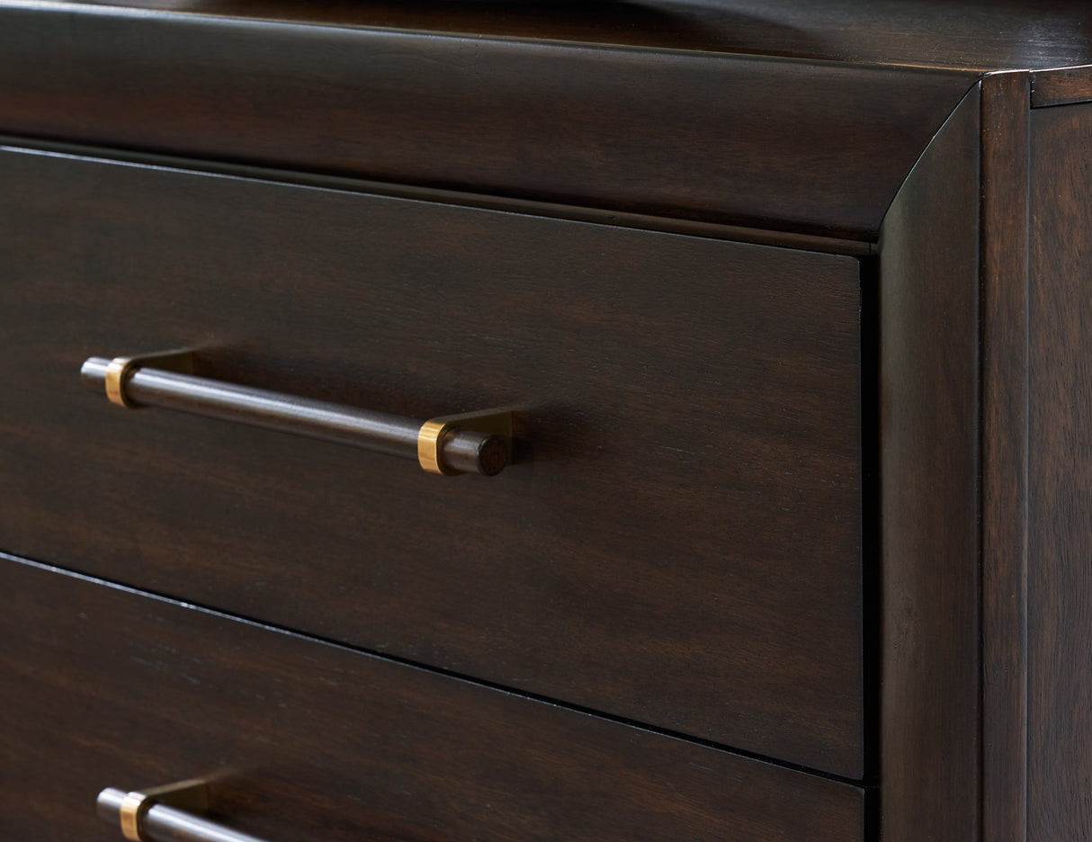 Dantenton Dresser - Furniture World