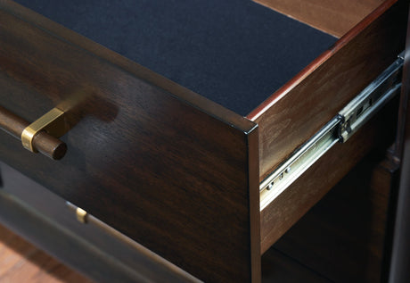 Dantenton Dresser - Furniture World