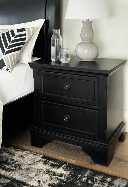 Chylanta Nightstand - Furniture World